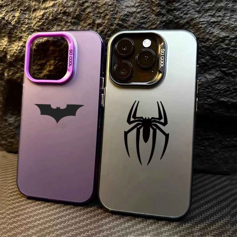 Capa para iPhone com Estampa de Morcego e Aranha – Textura Fosca, à Prova de Choques, com Borda Protetora